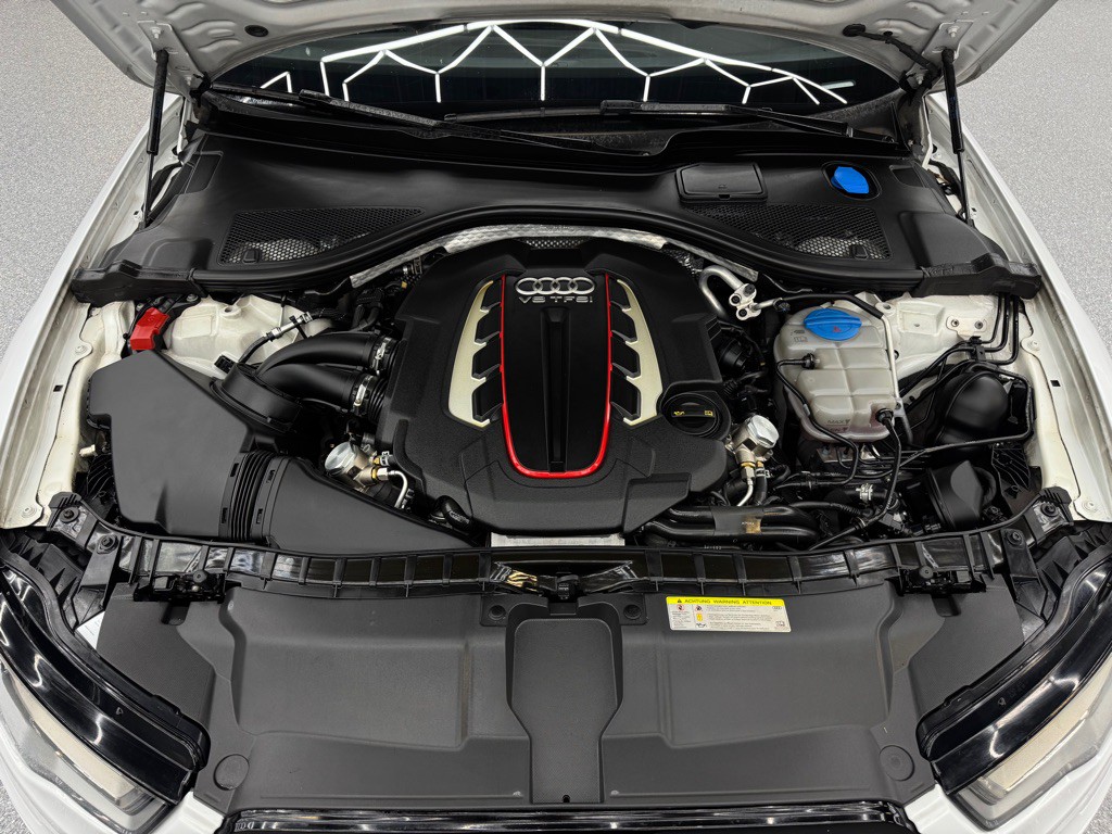 2014 Audi S6 Image 42