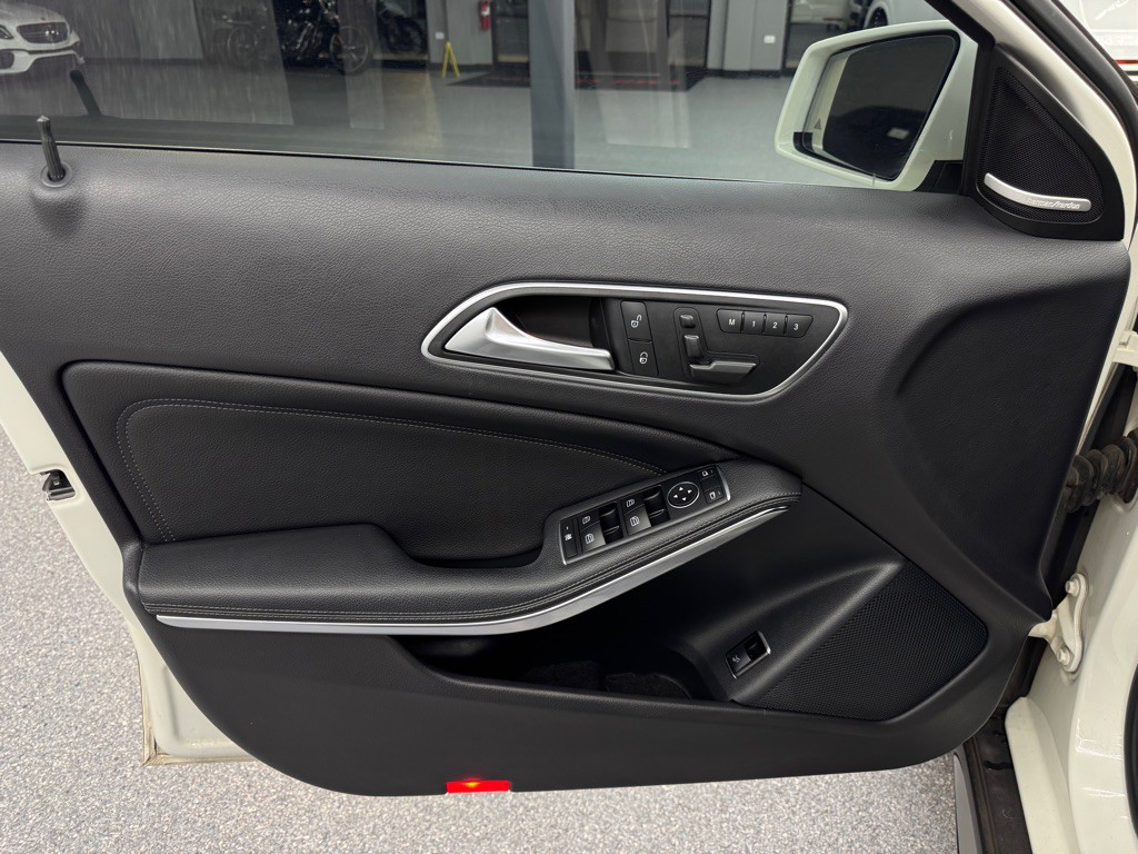 2015 Mercedes-Benz GLA-Class Image 15