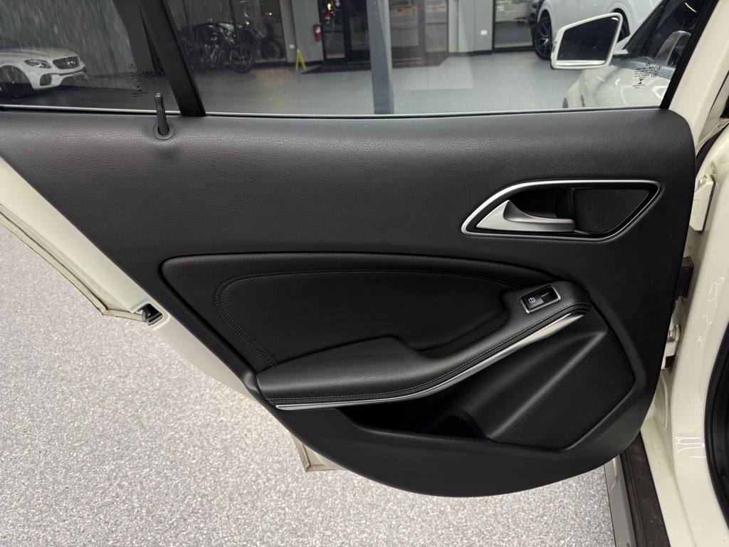 2015 Mercedes-Benz GLA-Class Image 19