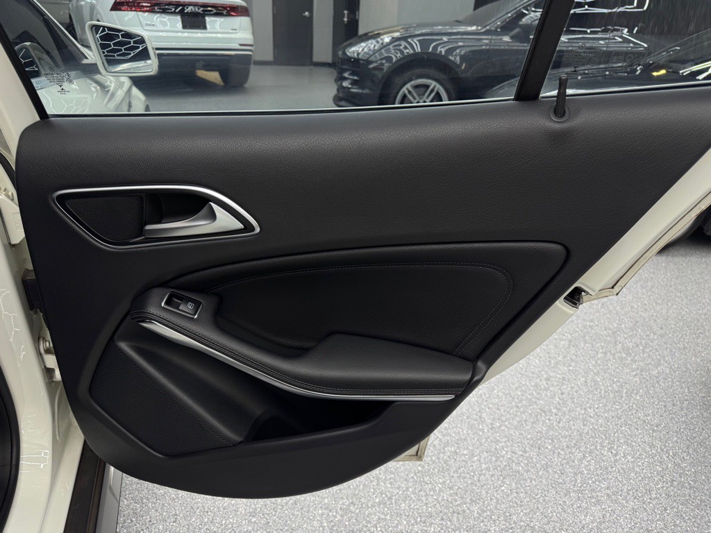 2015 Mercedes-Benz GLA-Class Image 24
