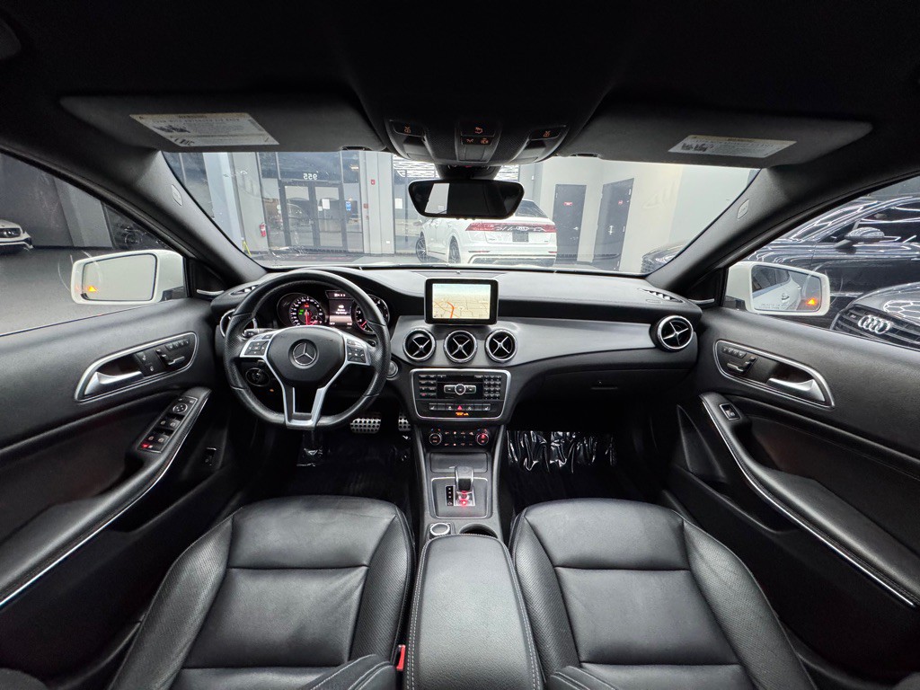 2015 Mercedes-Benz GLA-Class Image 29