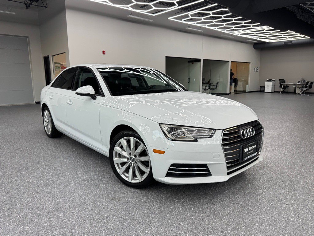 2017 Audi A4 Image 1