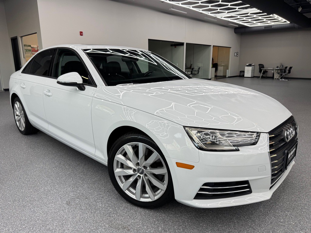 2017 Audi A4 Image 2