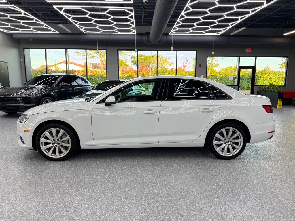 2017 Audi A4 Image 7