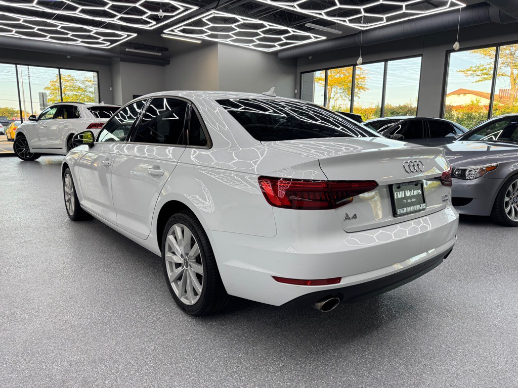 2017 Audi A4 Image 8
