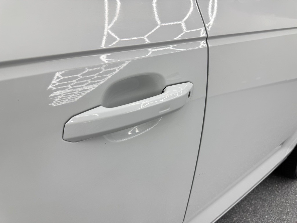 2017 Audi A4 Image 14