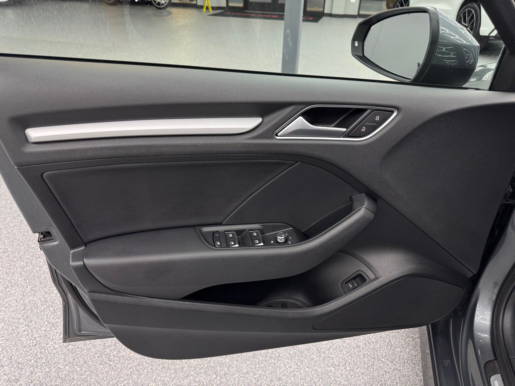 2016 Audi A3 Image 17