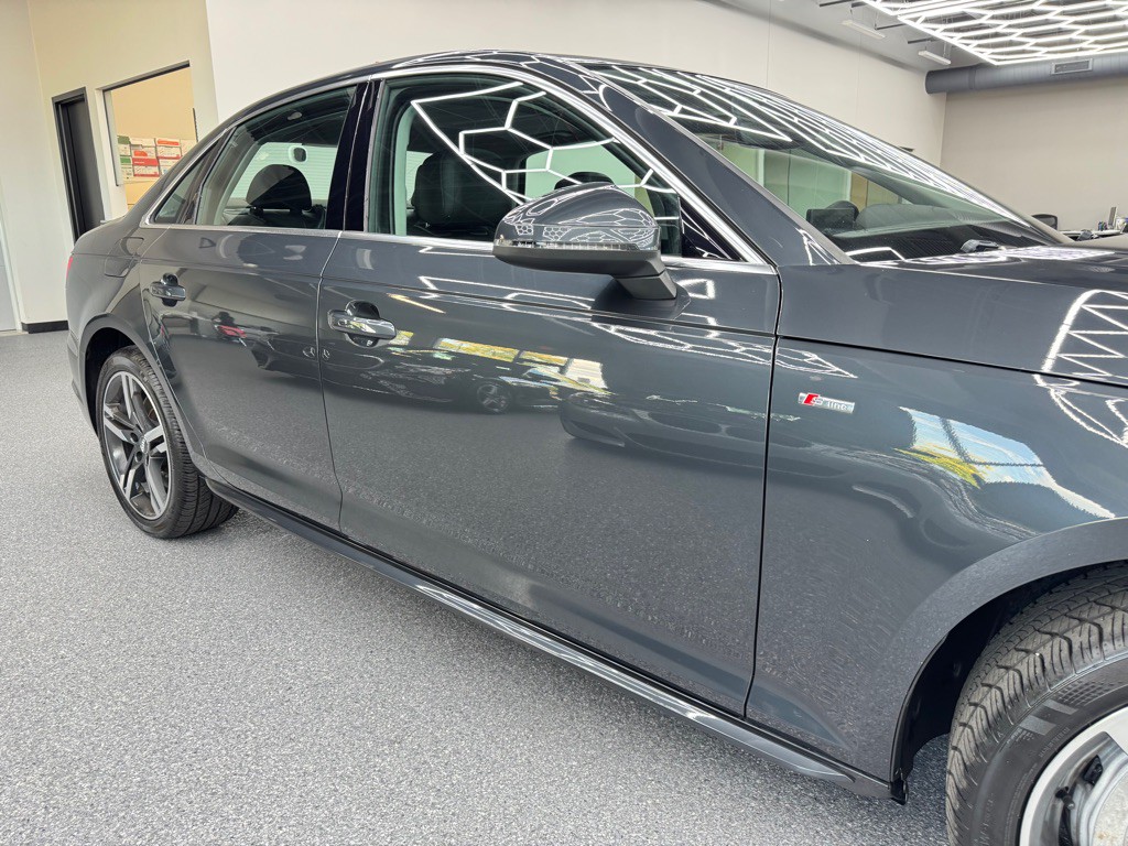 2017 Audi A4 Image 3