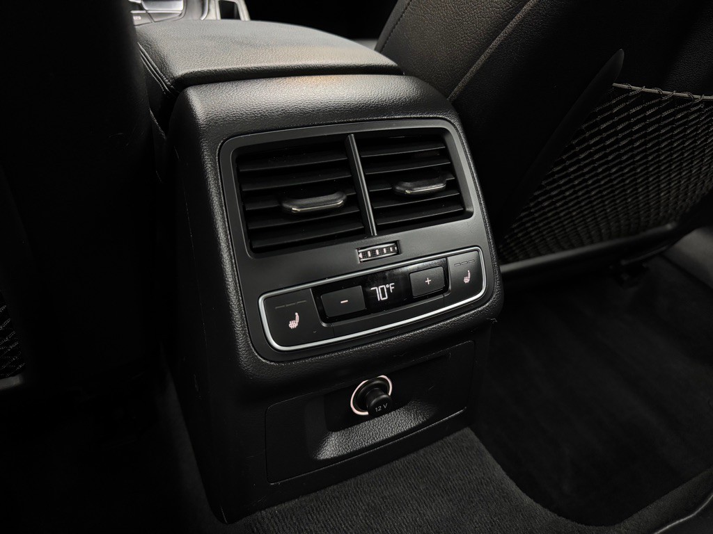 2017 Audi A4 Image 27