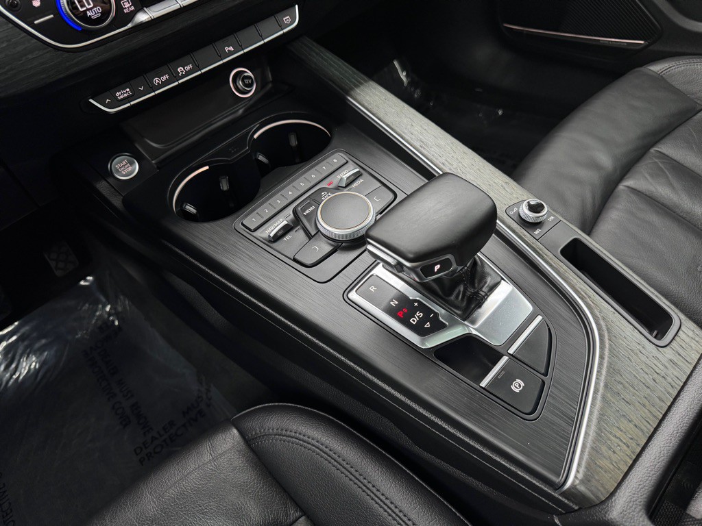 2017 Audi A4 Image 34