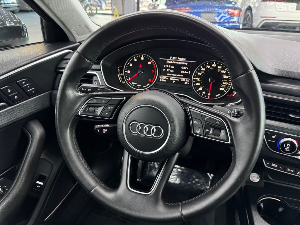 2017 Audi A4 Image 36