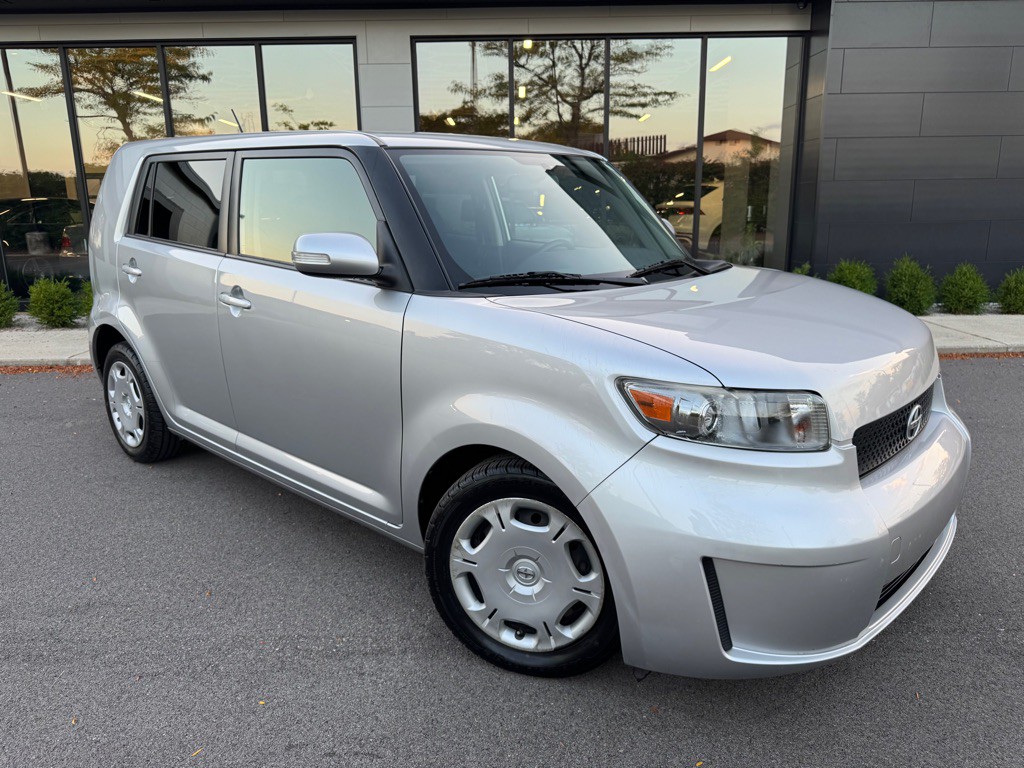2009 Scion xB Image 2