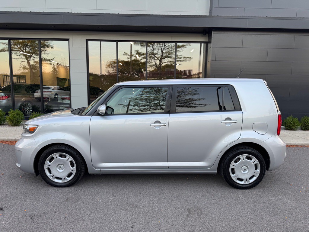 2009 Scion xB Image 6