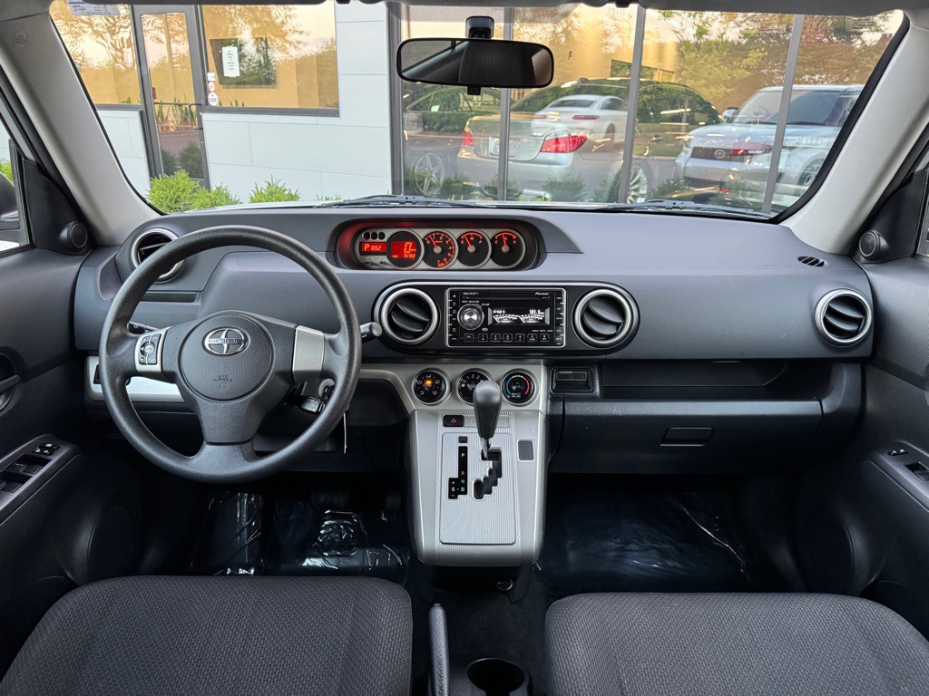 2009 Scion xB Image 21
