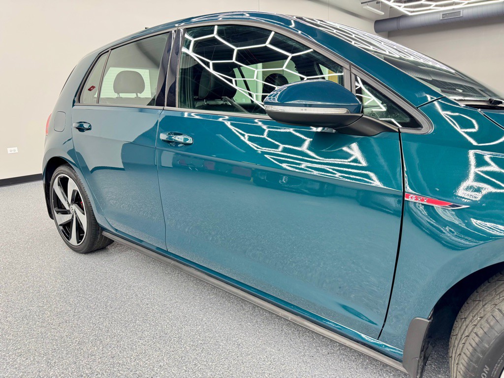 2019 Volkswagen GTI Image 3