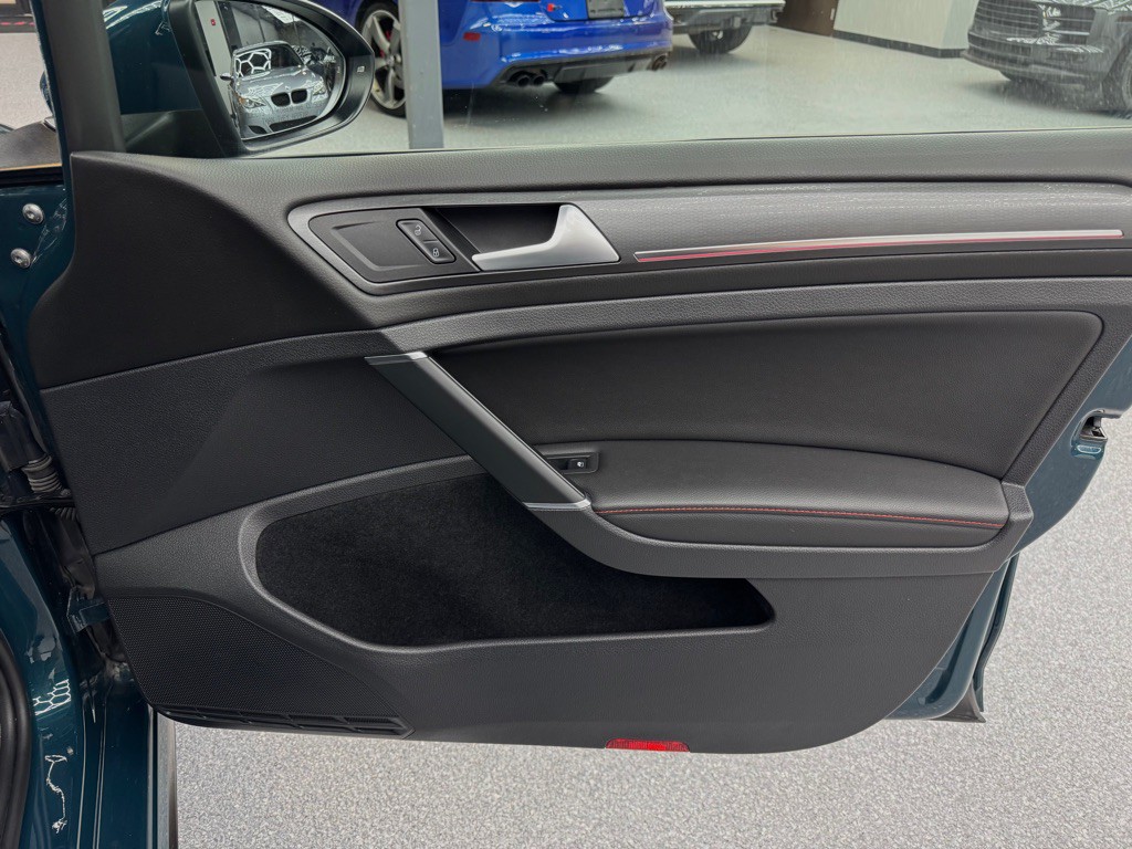 2019 Volkswagen GTI Image 25