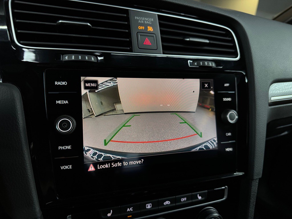 2019 Volkswagen GTI Image 33