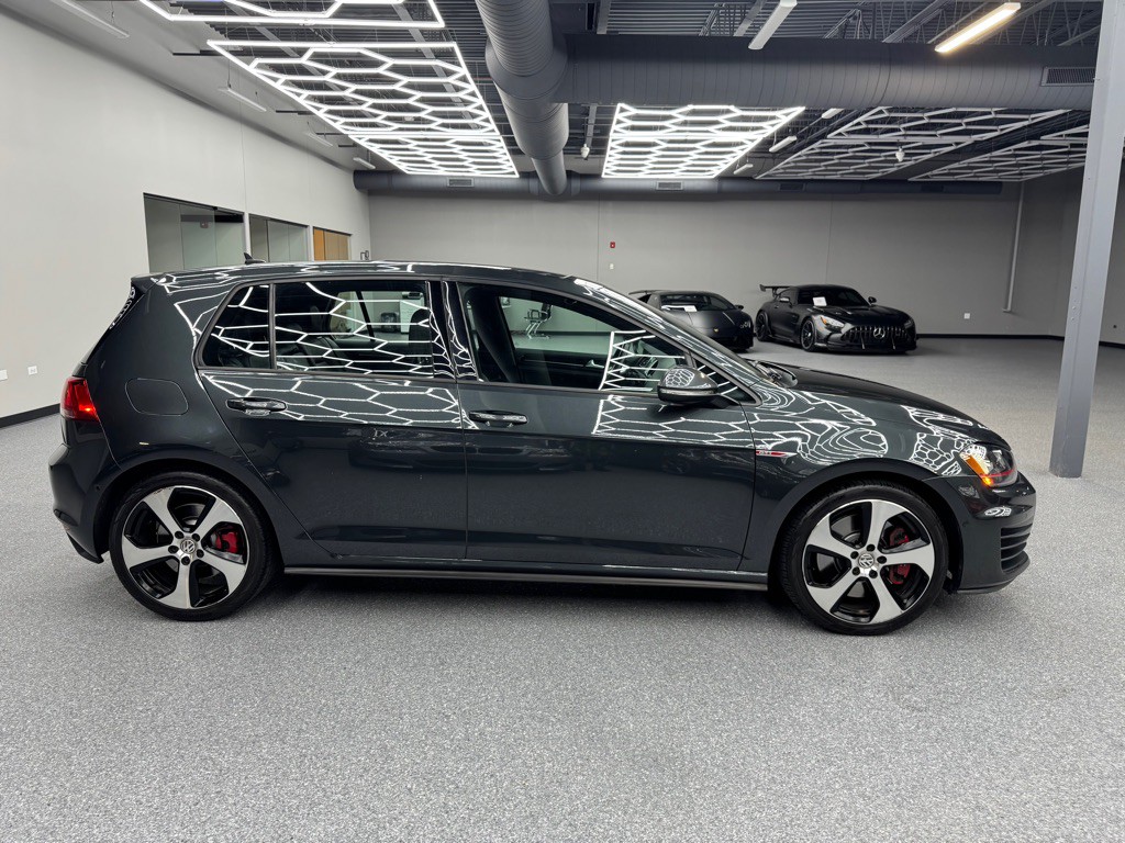 2016 Volkswagen GTI Image 16