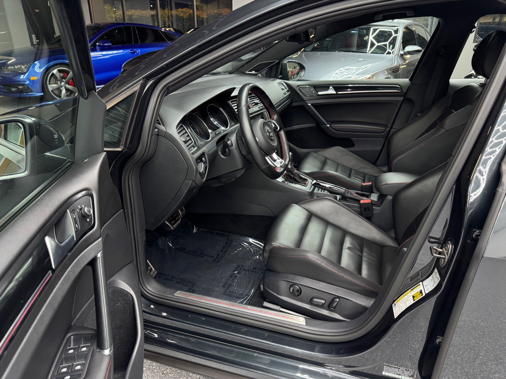 2016 Volkswagen GTI Image 19