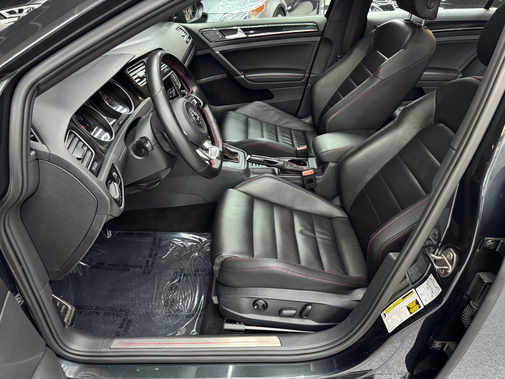 2016 Volkswagen GTI Image 20