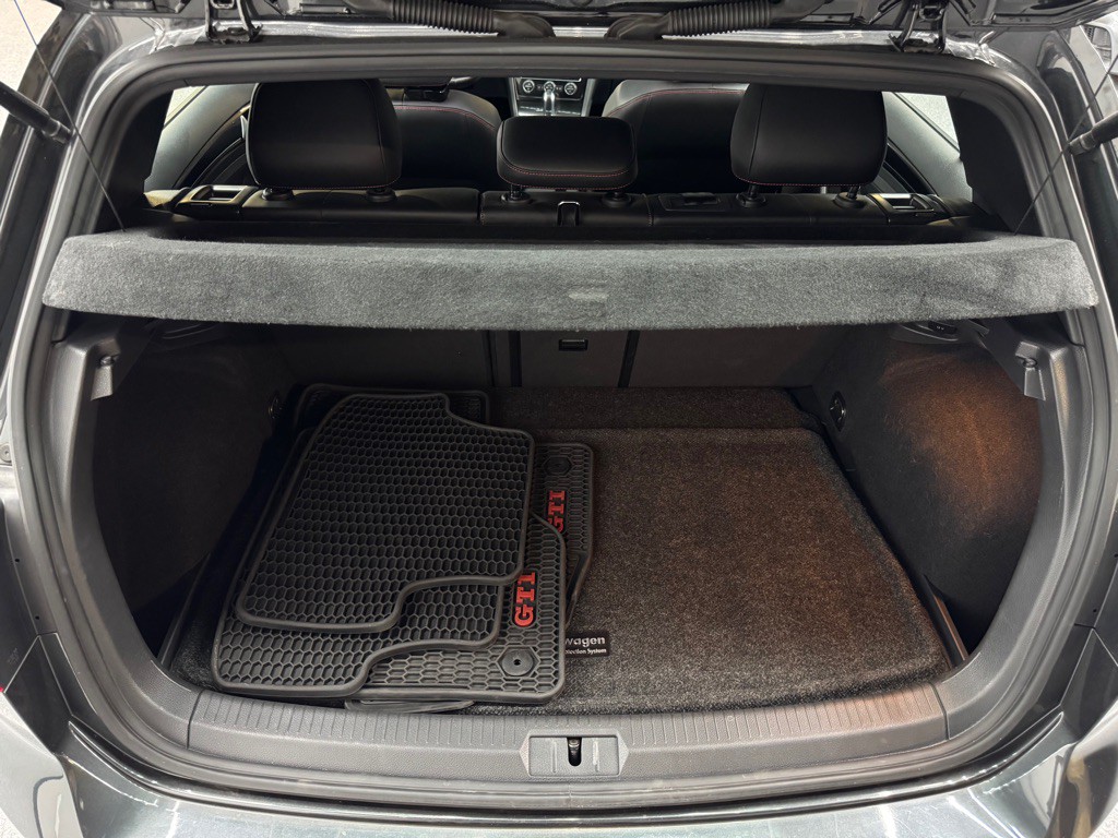 2016 Volkswagen GTI Image 23