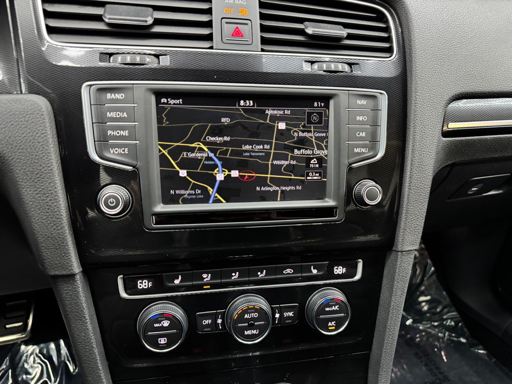 2016 Volkswagen GTI Image 30