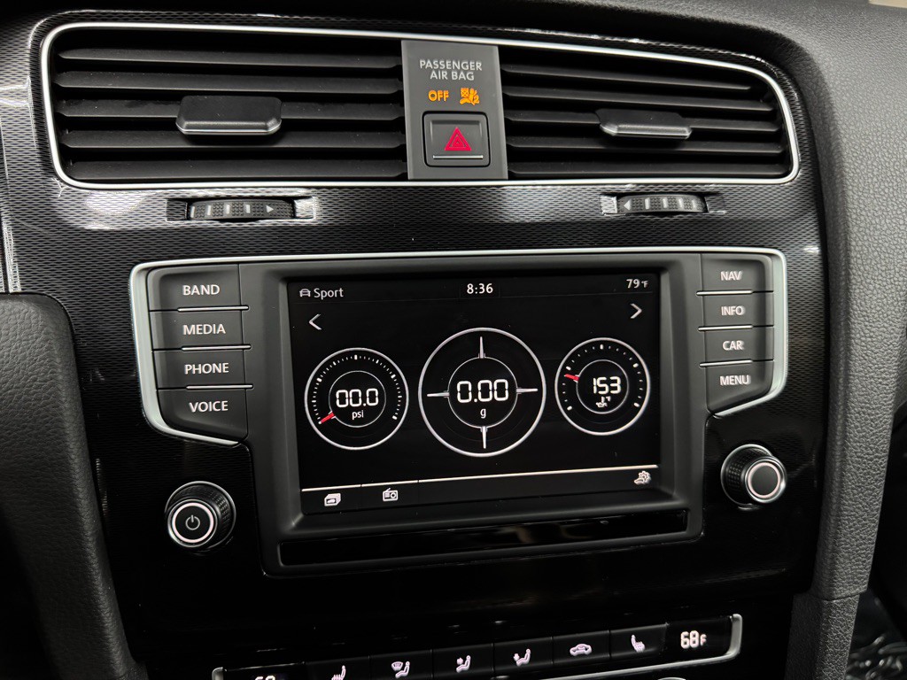 2016 Volkswagen GTI Image 32