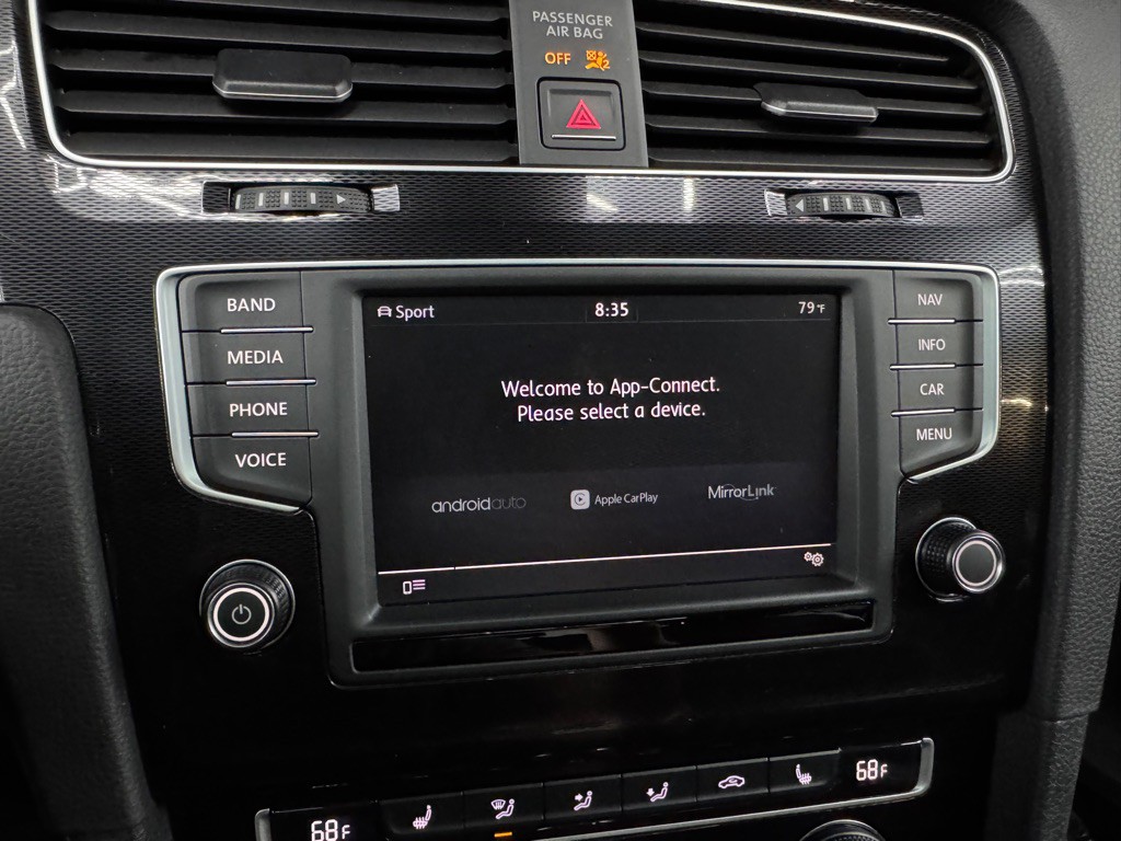 2016 Volkswagen GTI Image 34