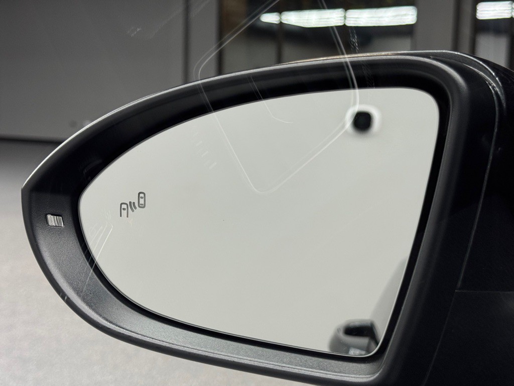 2016 Volkswagen GTI Image 39