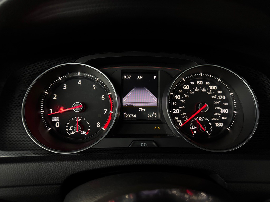 2016 Volkswagen GTI Image 40