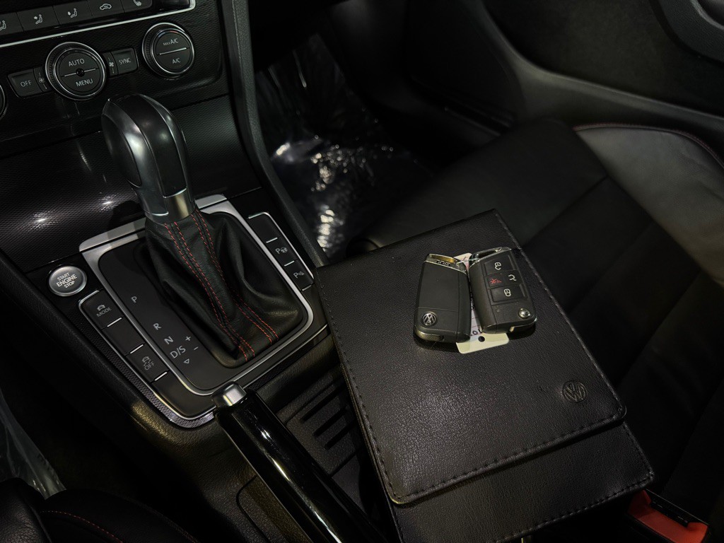 2016 Volkswagen GTI Image 41