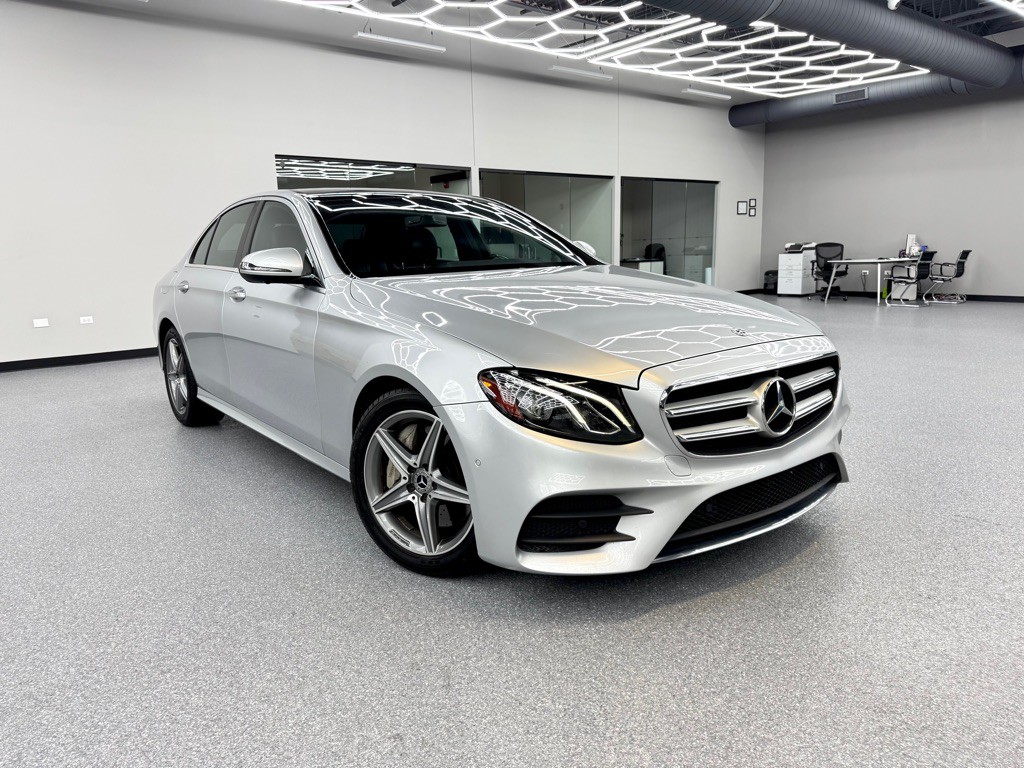 2019 Mercedes-Benz E-Class Image 1