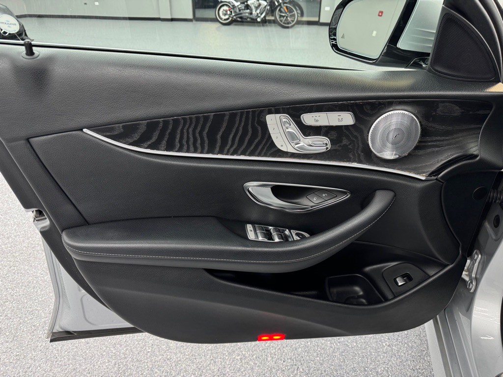 2019 Mercedes-Benz E-Class Image 12