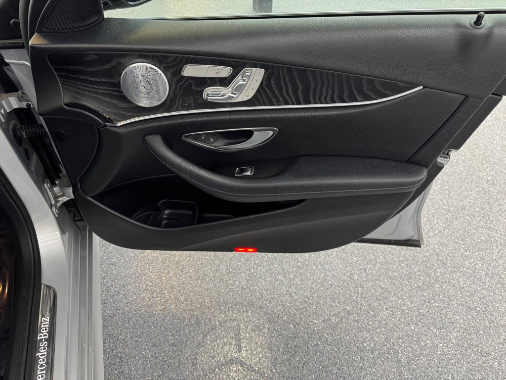 2019 Mercedes-Benz E-Class Image 22