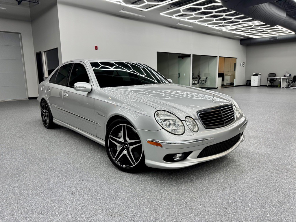 2003 Mercedes-Benz E-Class Image 1