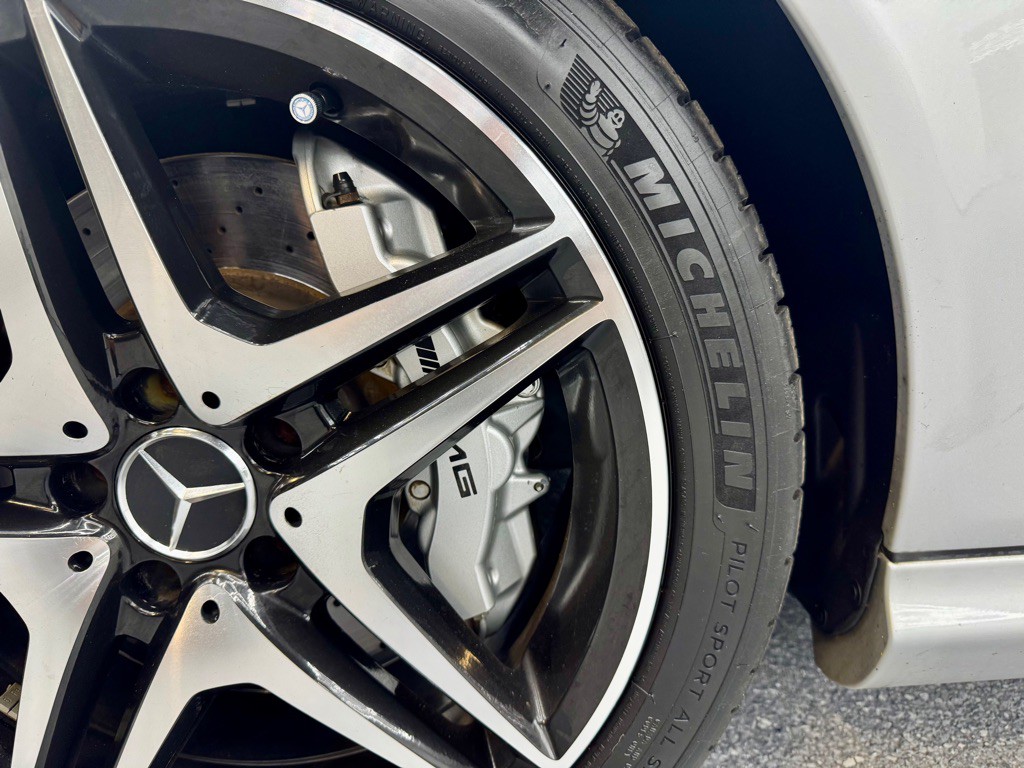 2003 Mercedes-Benz E-Class Image 9
