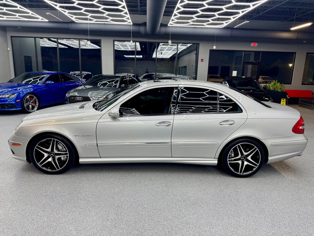 2003 Mercedes-Benz E-Class Image 11
