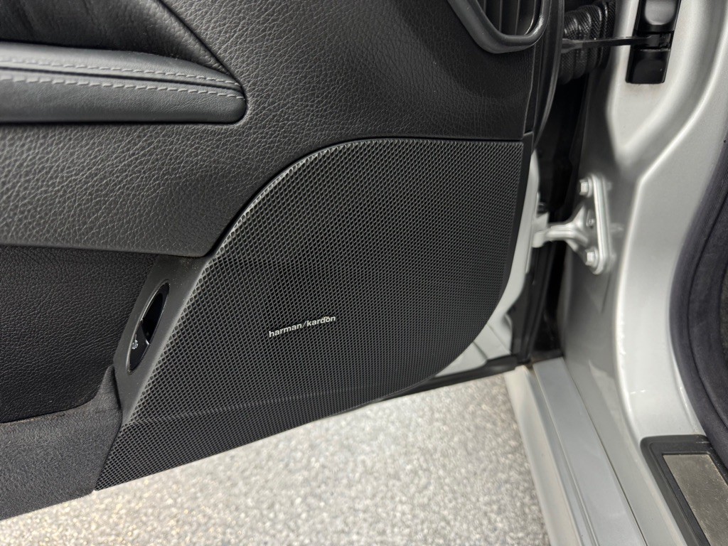 2003 Mercedes-Benz E-Class Image 20