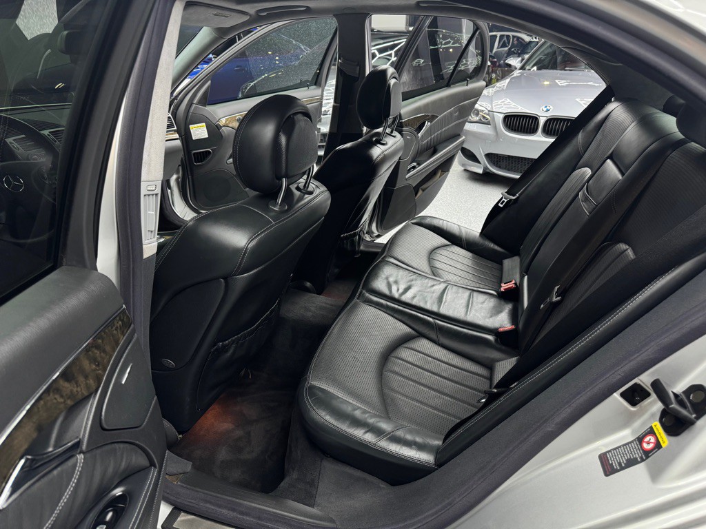 2003 Mercedes-Benz E-Class Image 27