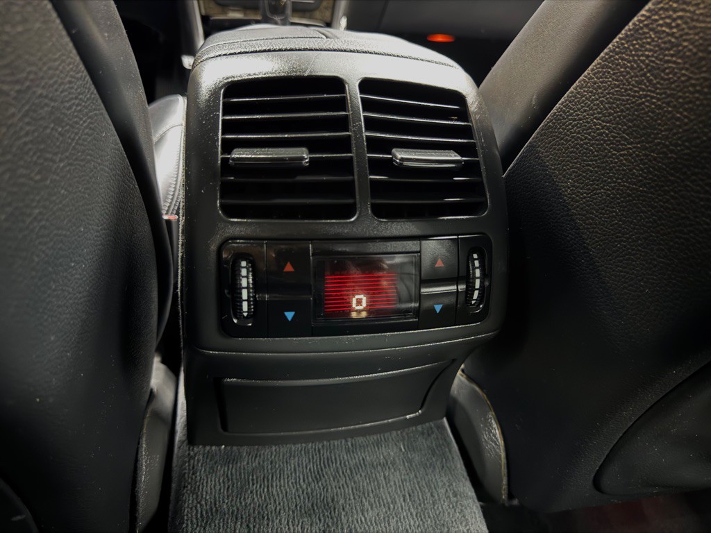 2003 Mercedes-Benz E-Class Image 28