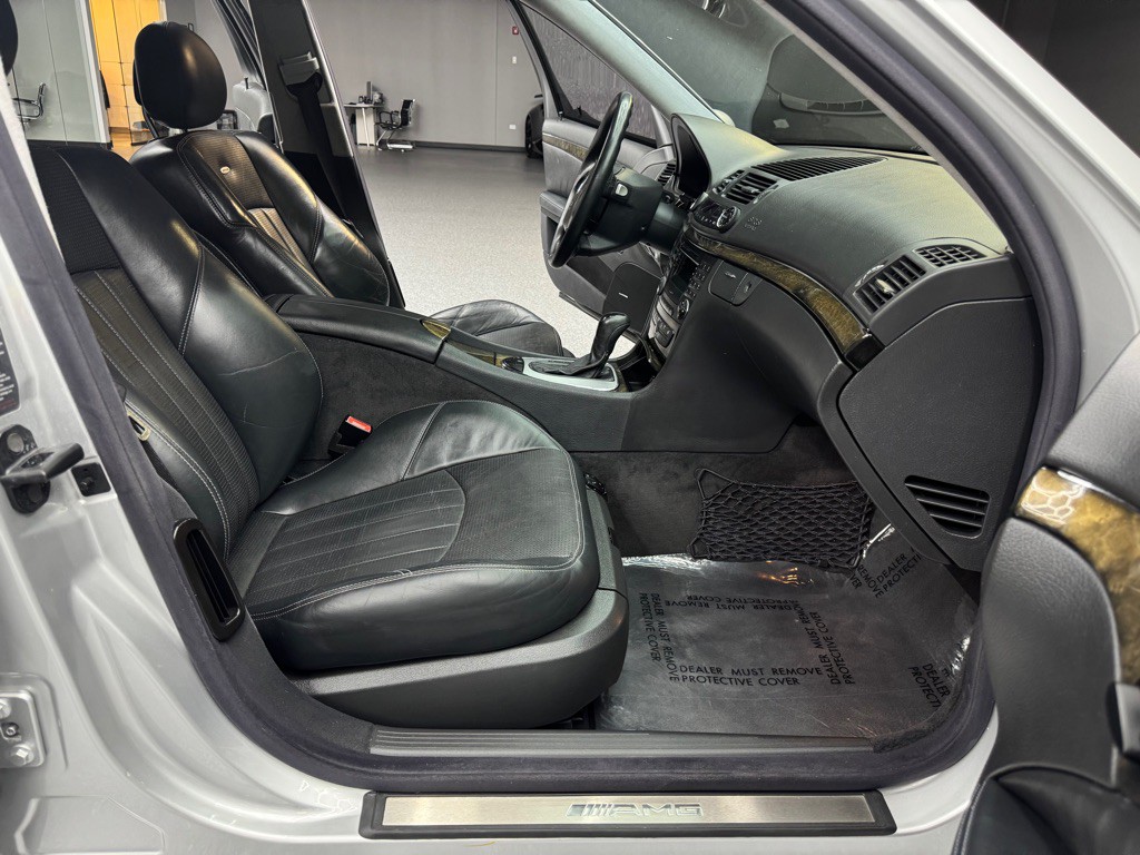 2003 Mercedes-Benz E-Class Image 33