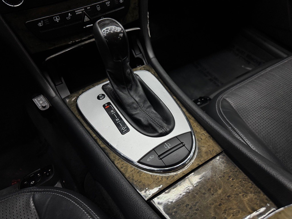 2003 Mercedes-Benz E-Class Image 37