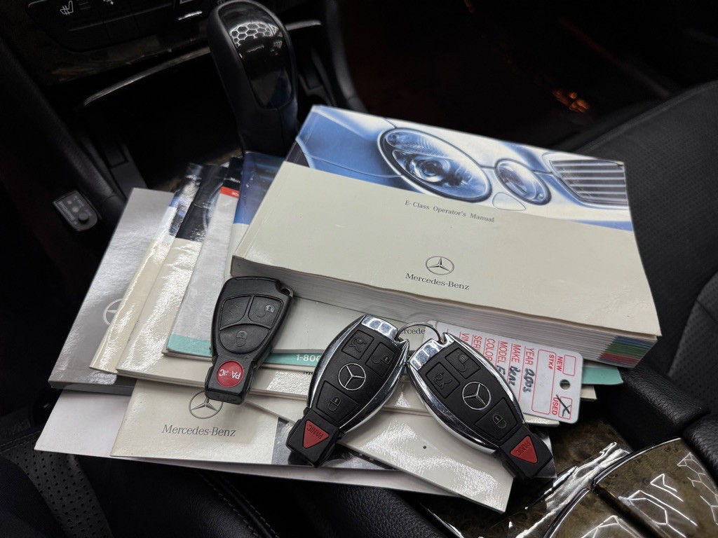2003 Mercedes-Benz E-Class Image 42