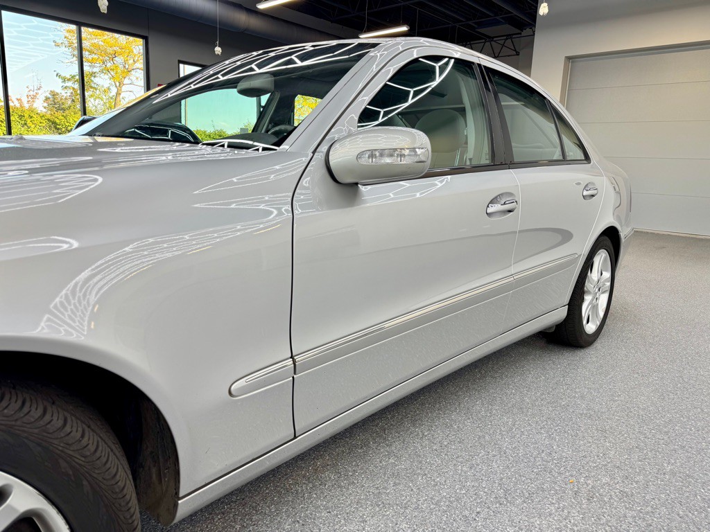 2005 Mercedes-Benz E-Class Image 9