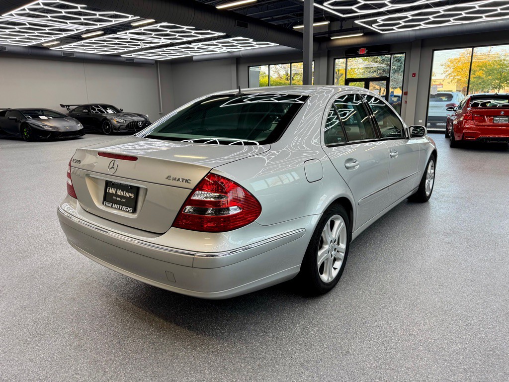 2005 Mercedes-Benz E-Class Image 15