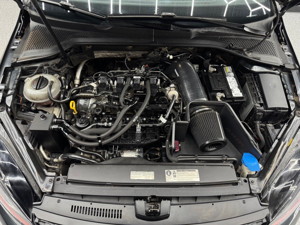 2017 Volkswagen GTI Image 38