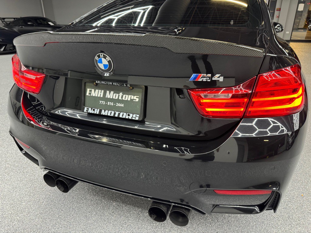 2016 BMW M4 Image 17