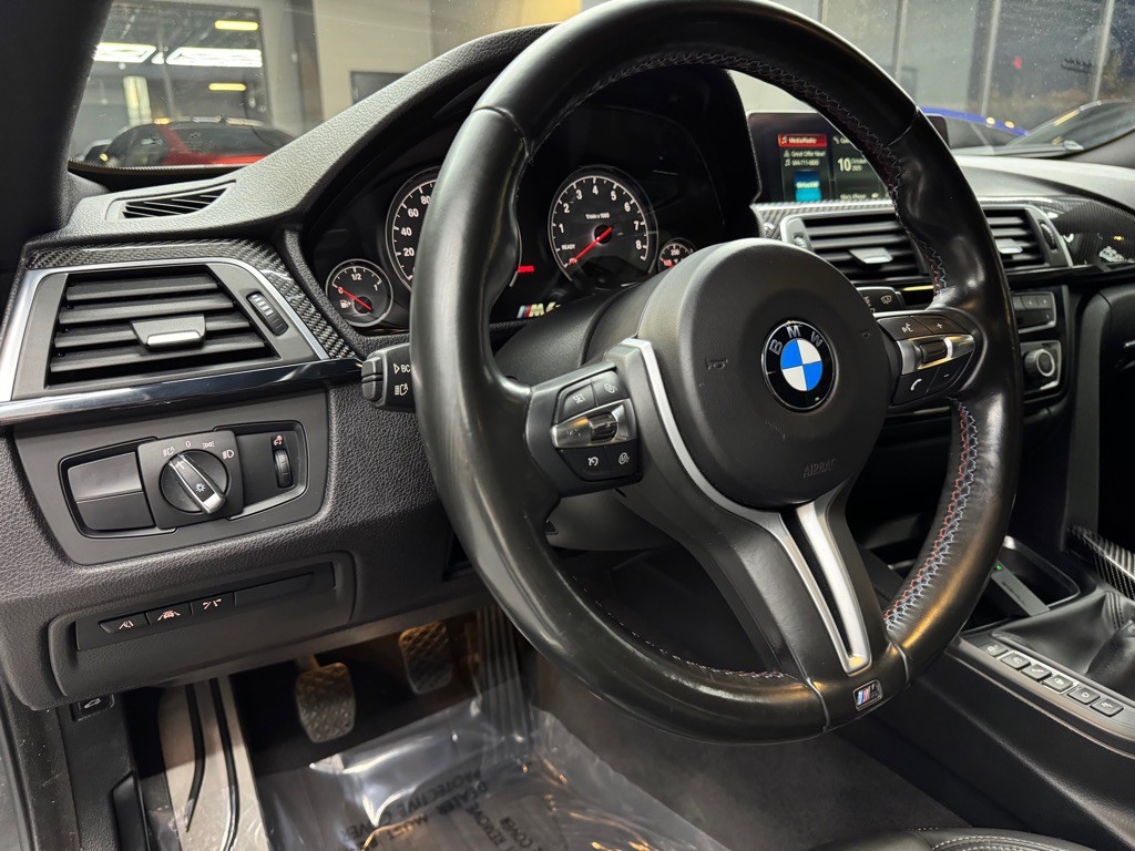 2016 BMW M4 Image 31