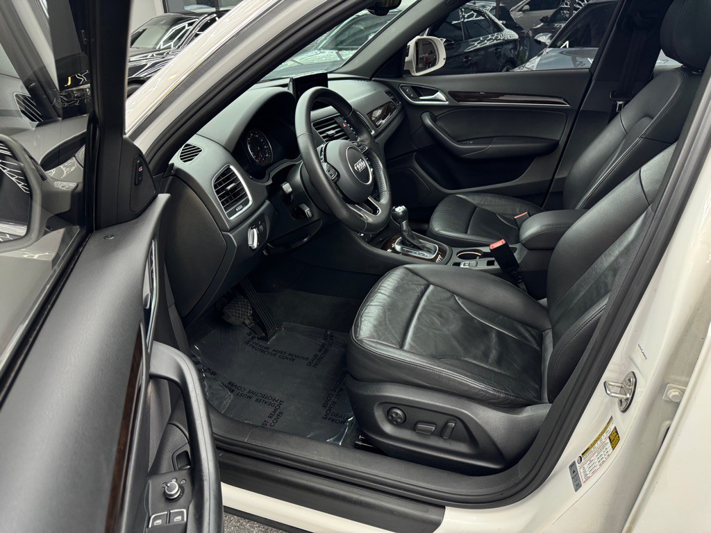 2015 Audi Q3 Image 14