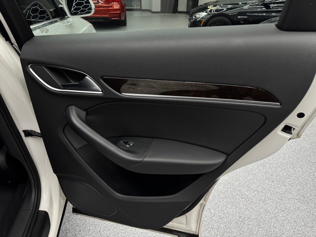 2015 Audi Q3 Image 20